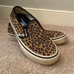 Cheetah Slip-on Vans 7.5